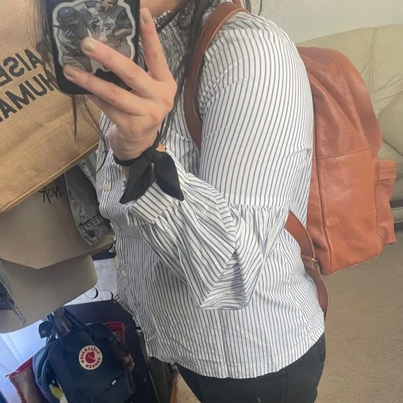 Lorimer Backpack🥞 - Picture 2 of 3